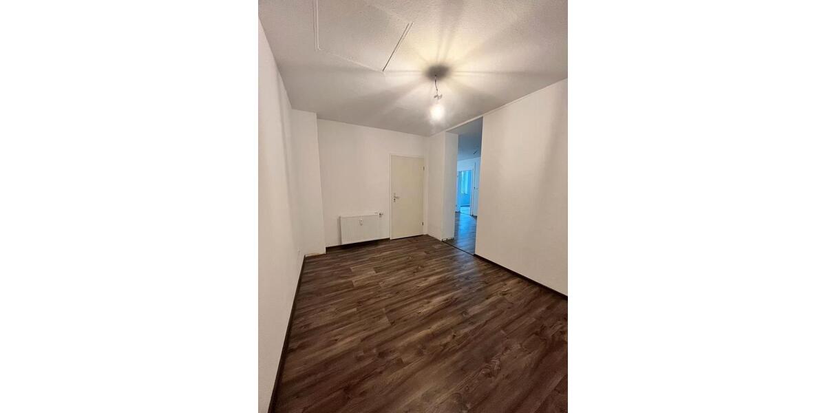 Etagenwohnung Nordenham - 3 Zimmer, 66 m&sup2;, 495&euro; | Angebot:26415901