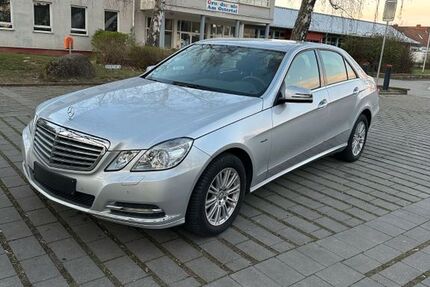 Mercedes E 200
