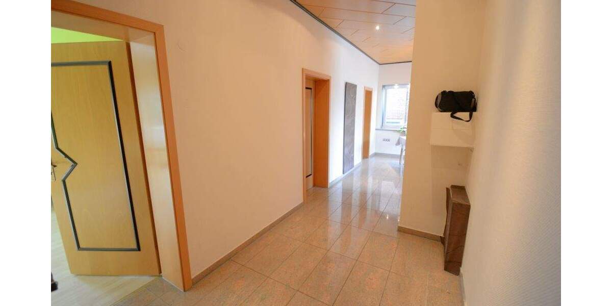 Mehrfamilienhaus, Wohnhaus Wesselburen - 3 Zimmer, 98 m&sup2;, 298.000&euro; | Angebot:25687140