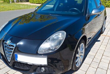 Alfa Romeo Giulietta 191.000 km 5.290 &euro; Hohenroda 36284