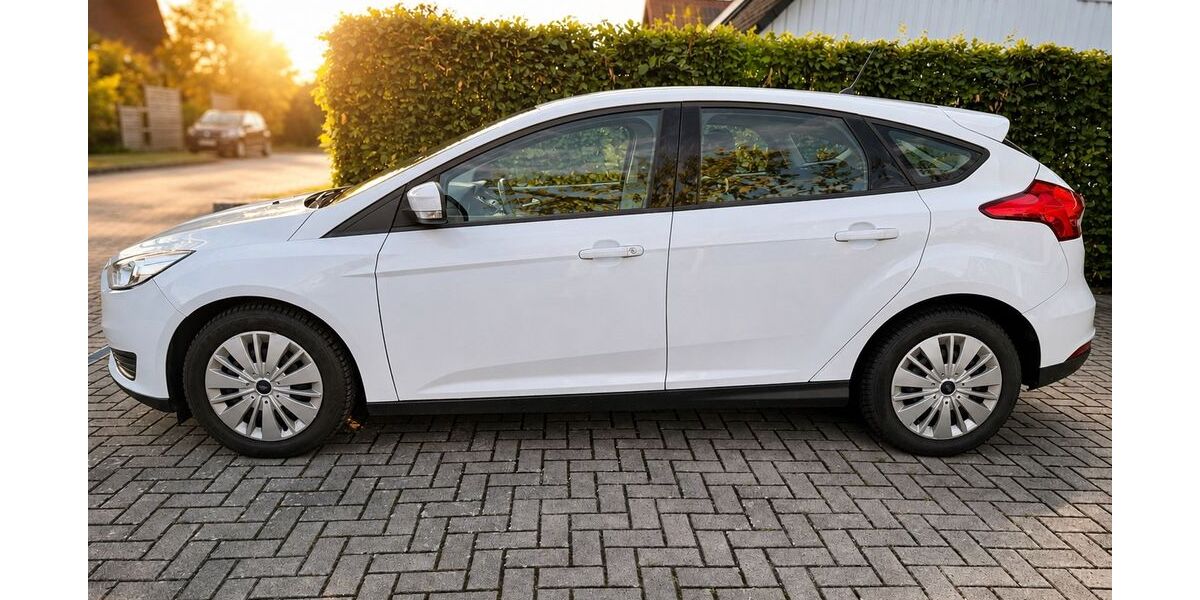 Ford Focus 65.000 km 8.490 &euro; Suderburg 29556