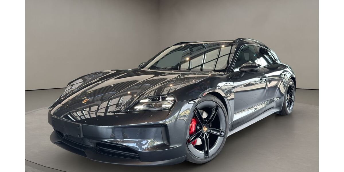 Porsche Taycan 7.900 km 121.700 &euro; Aachen 52068