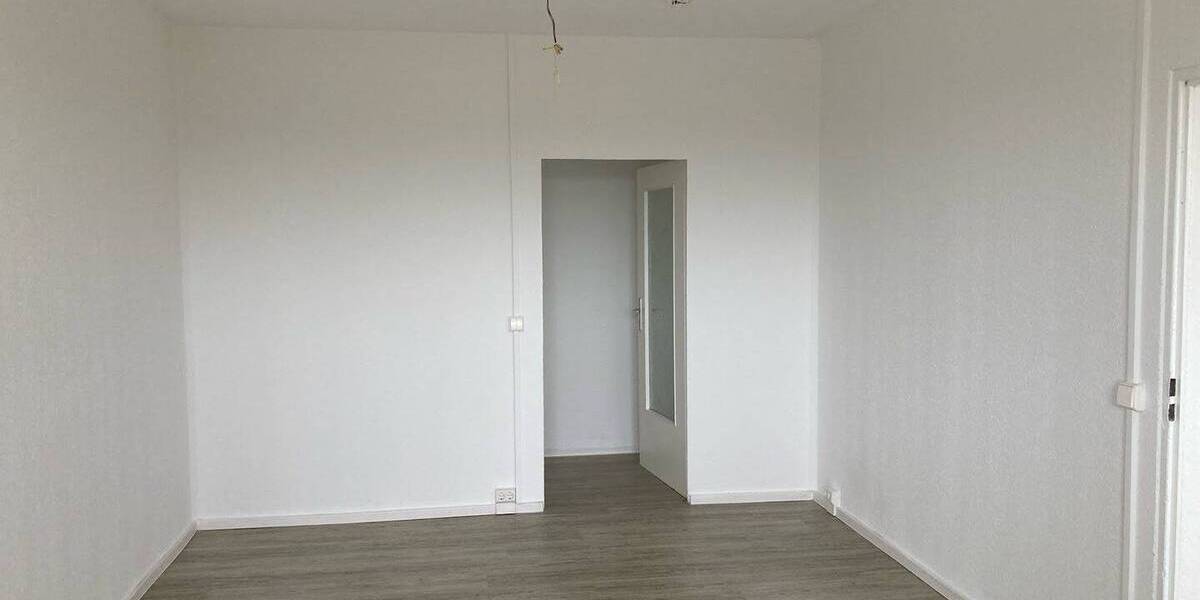 Etagenwohnung Döbeln Pommlitz - 3 Zimmer, 60 m&sup2;, 305&euro; | Angebot:26658235