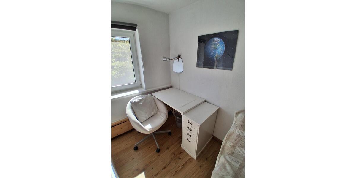 Dachgeschoßwohnung Cottbus - 3 Zimmer, 65 m&sup2;, 902&euro; | Angebot:26329422