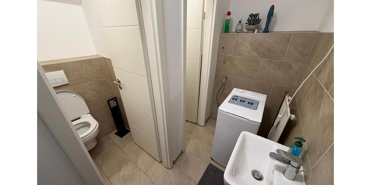 Etagenwohnung Buckenhof - 9 Zimmer, 17 m&sup2;, 495&euro; | Angebot:26211452
