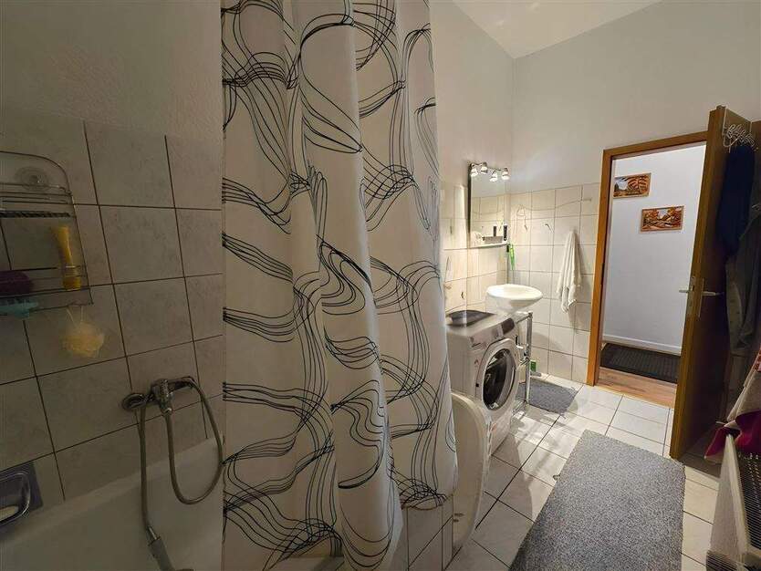 Charmante 2-Zimmer-Altbauwohnung Modernisiert 2 zimmer