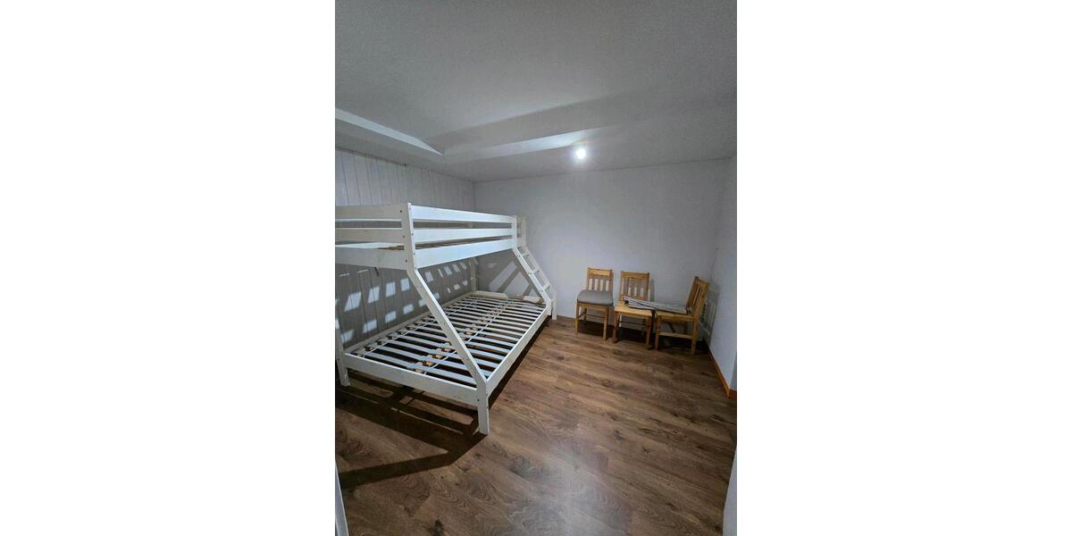 Etagenwohnung Forstinning - 3 Zimmer, 50 m&sup2;, 1.000&euro; | Angebot:26380425