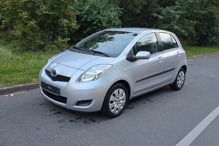 Toyota Yaris 42.000 km 5.650 &euro; Berlin 13403