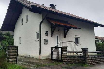 Haus Ruhstorf a.d.Rott - 4 Zimmer, 117 m&sup2;, 199.000&euro; | Angebot:23998042