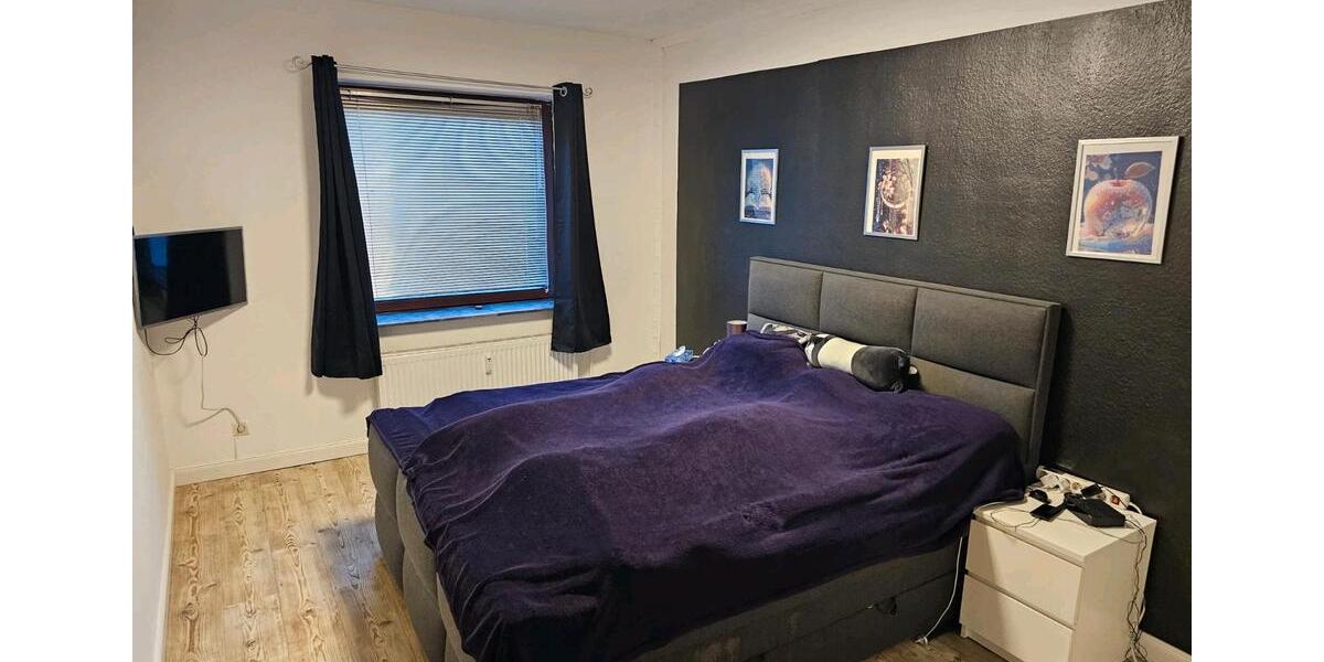 Erdgeschoßwohnung Bad Segeberg - 5 Zimmer, 150 m&sup2;, 1.650&euro; | Angebot:25396986