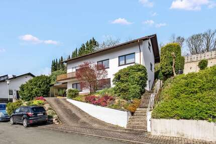 Haus Finnentrop - 5 Zimmer, 186 m&sup2;, 299.500&euro; | Angebot:26397441