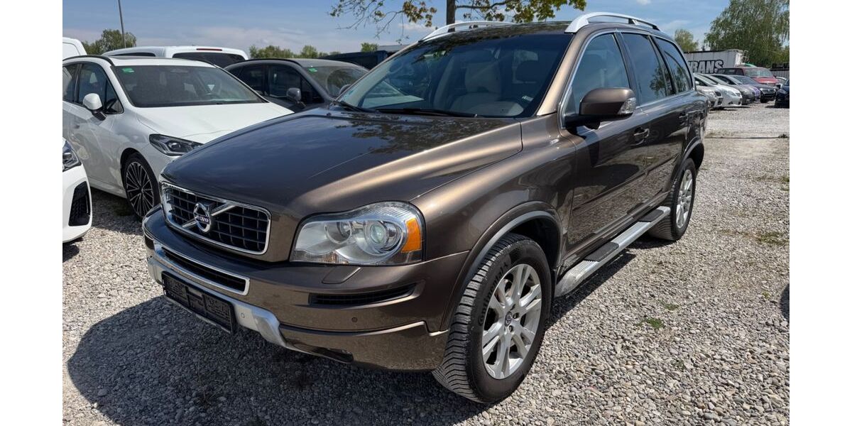 Volvo XC90 273.000 km 10.900 &euro; München 81829