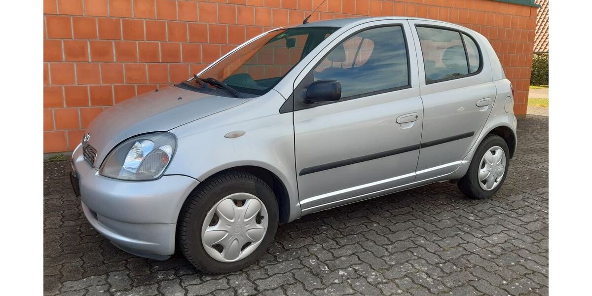 Toyota Yaris 100.000 km 3.250 &euro; Karlshöfen 27442