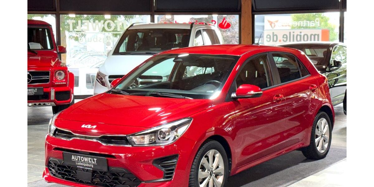 Kia Rio 11.800 km 14.369 &euro; Bietigheim-Bissingen 74321