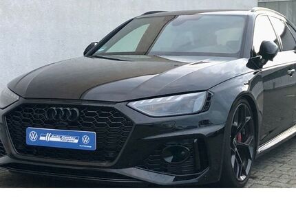Audi RS4 18.500 km 81.489 &euro; Torgau 04860