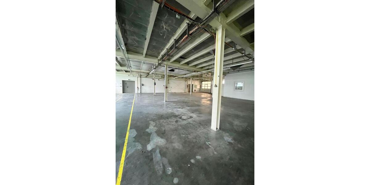 Gewerbeobjekt Putzbrunn - 6&euro; | Angebot:26357783