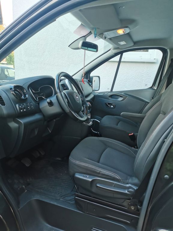 Opel Vivaro 125.000 km 14.800 € Aalen 73431