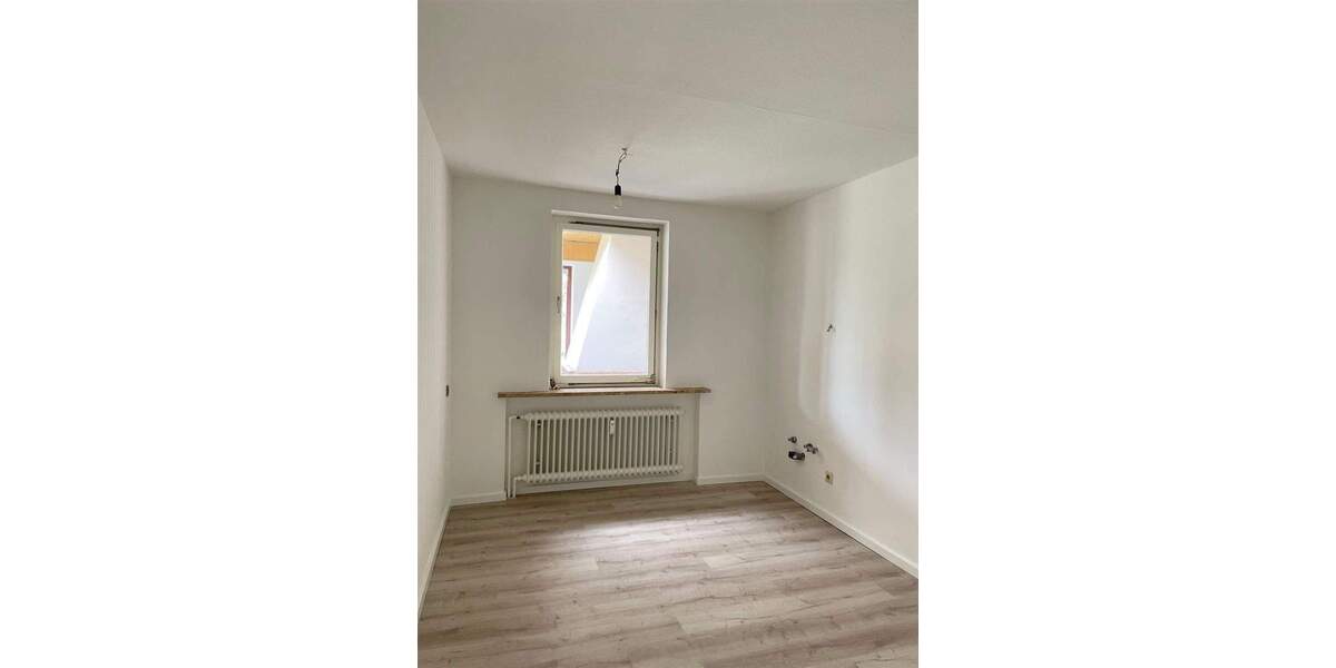 VERKAUFT! Gepflegtes Mehrfamilienhaus mit Garten in Loxstedt! 1 zimmer