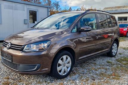 VW Touran 218.249 km 5.999 &euro; Fürstenfeldbruck 82256