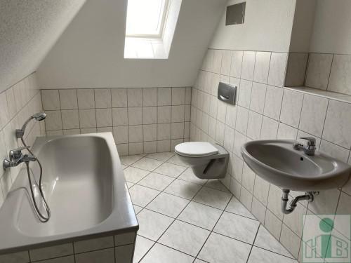Etagenwohnung Löbau - 3 Zimmer, 77 m&sup2;, 425&euro; | Angebot:26635764