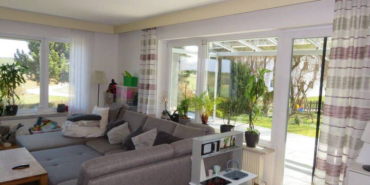 Einfamilienhaus Illschwang Angfeld - 7 Zimmer, 185 m&sup2;, 425.000&euro; | Angebot:26433918