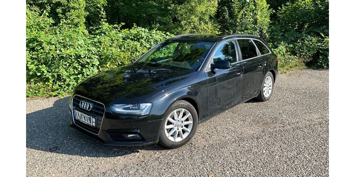 Audi A4 94.000 km 17.700 &euro; Karlsruhe 76137