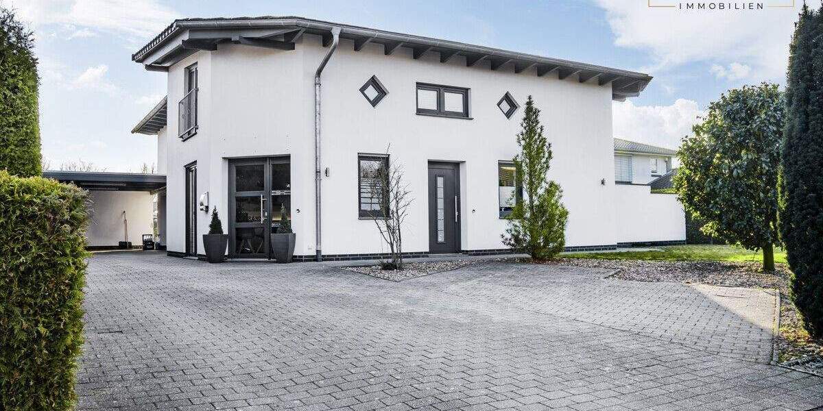 **Arbeiten & Wohnen perfekt kombiniert - modernes Wohn- und Geschäftshaus mit großem Garten** 7 zimmer