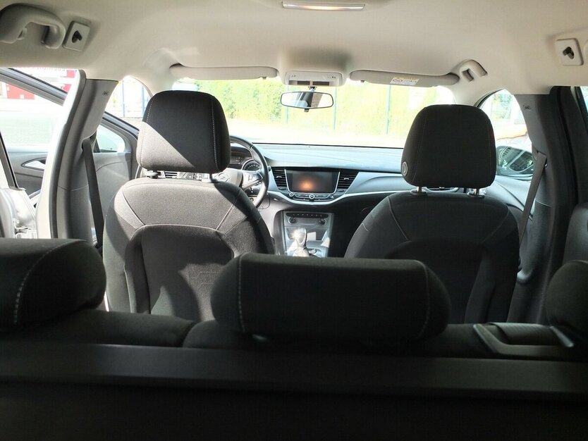 Opel Astra EDITION START-STOP NAVI KLIMA TEMPOMAT 98.758 km 9.904 € Köln 50858