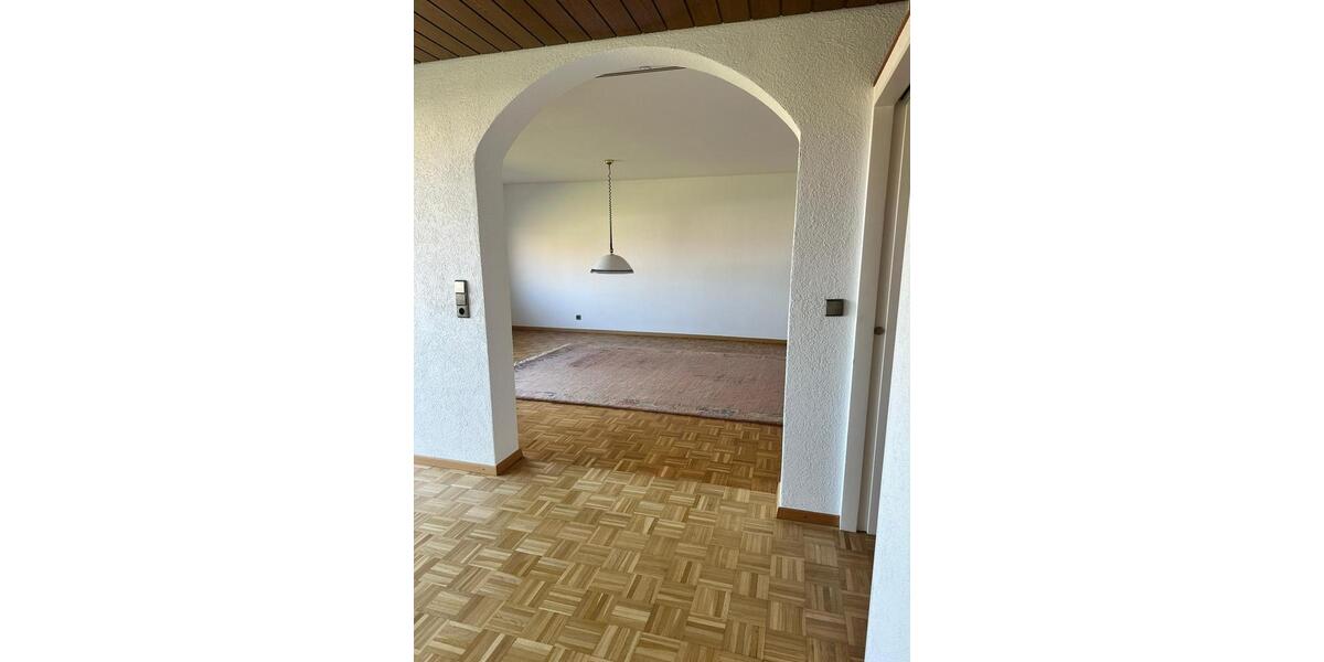 Etagenwohnung Villingen-Schwenningen Schwenningen - 4.5 Zimmer, 103 m&sup2;, 250.000&euro; | Angebot:26384547