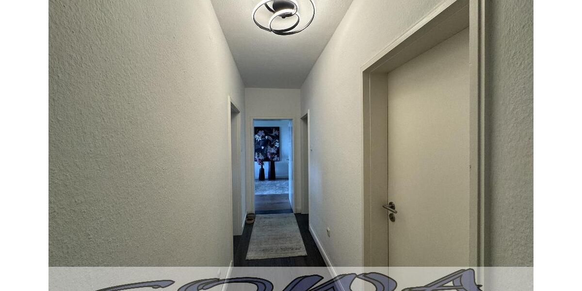 Attraktives 4 Familienhaus in Kreut Oberhausen bei Neuburg zum verkauf - Ein Objekt von Ihrem Immobilienpartner SOWA Immobilien und Finanzen - Mehrfamilienhaus, Wohnhaus Oberhausen Kreut | Angebot:26774447