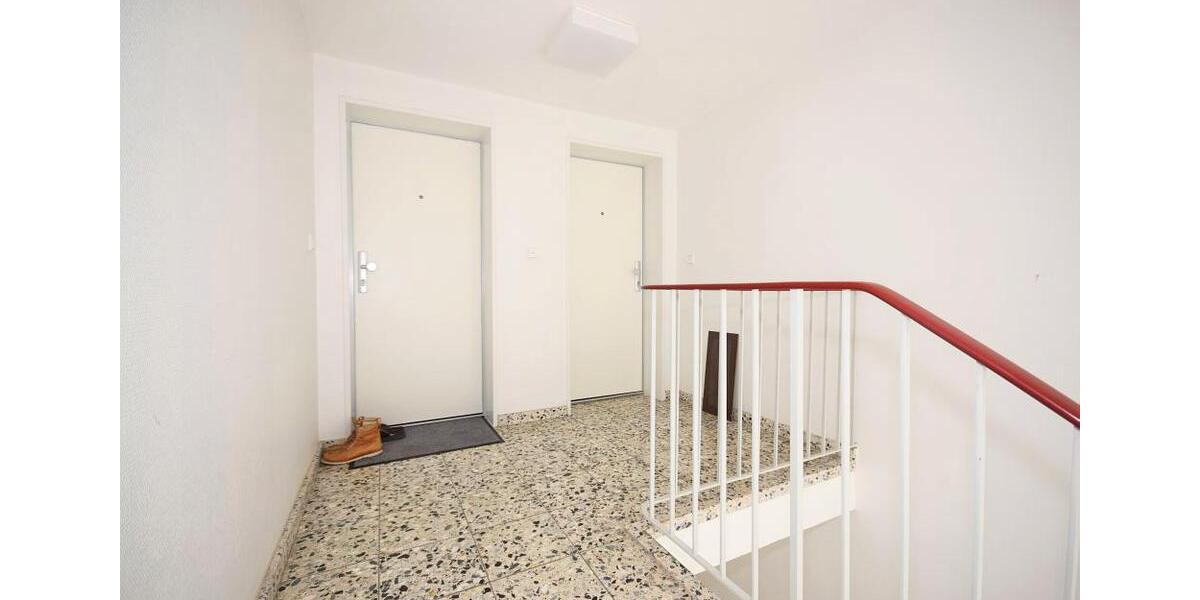 Dachgeschoßwohnung Bargteheide - 3 Zimmer, 95 m&sup2;, 1.330&euro; | Angebot:25992572