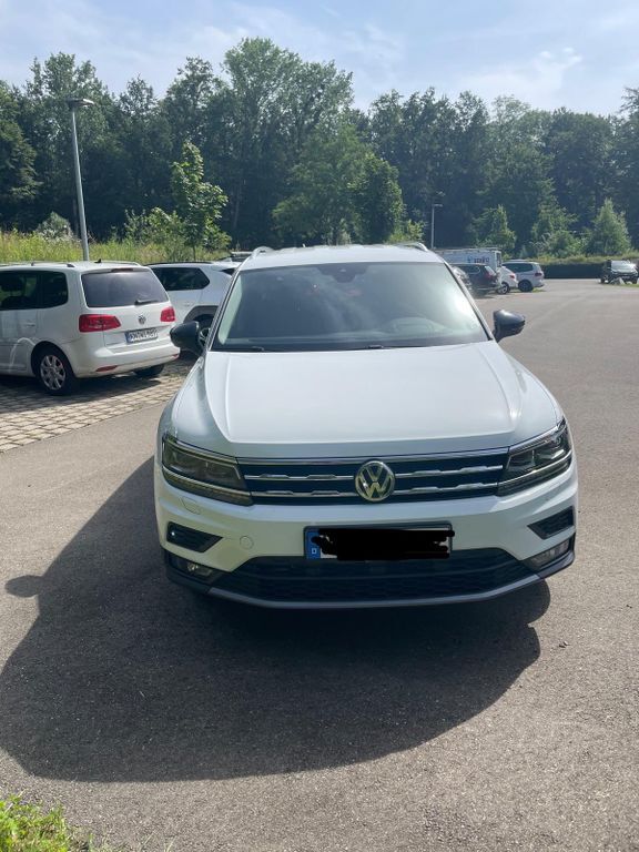 VW Tiguan Allspace 95.000 km 20.999 € Moos 78345