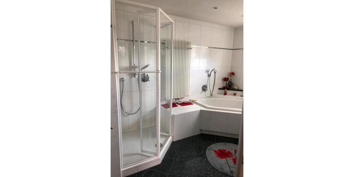 Einfamilienhaus Oberderdingen - 6 Zimmer, 150 m&sup2;, 549.000&euro; | Angebot:24897611