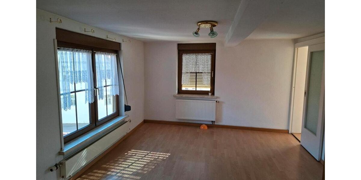Einfamilienhaus Apolda - 5 Zimmer, 115 m&sup2;, 250.000&euro; | Angebot:27259694