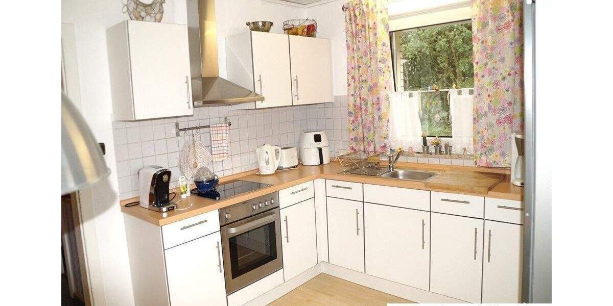 Gepflegtes Zweifamilienhaus mit großem Wintergarten in idyllischer Lage von Bad Münder-Böbber 6 zimmer