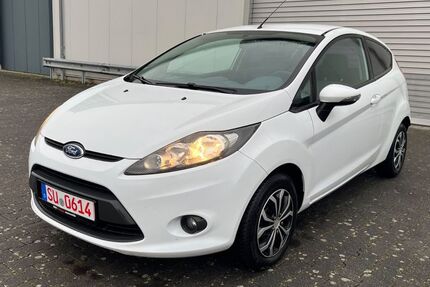 Ford Fiesta 157.000 km 2.600 &euro; Remagen 53424
