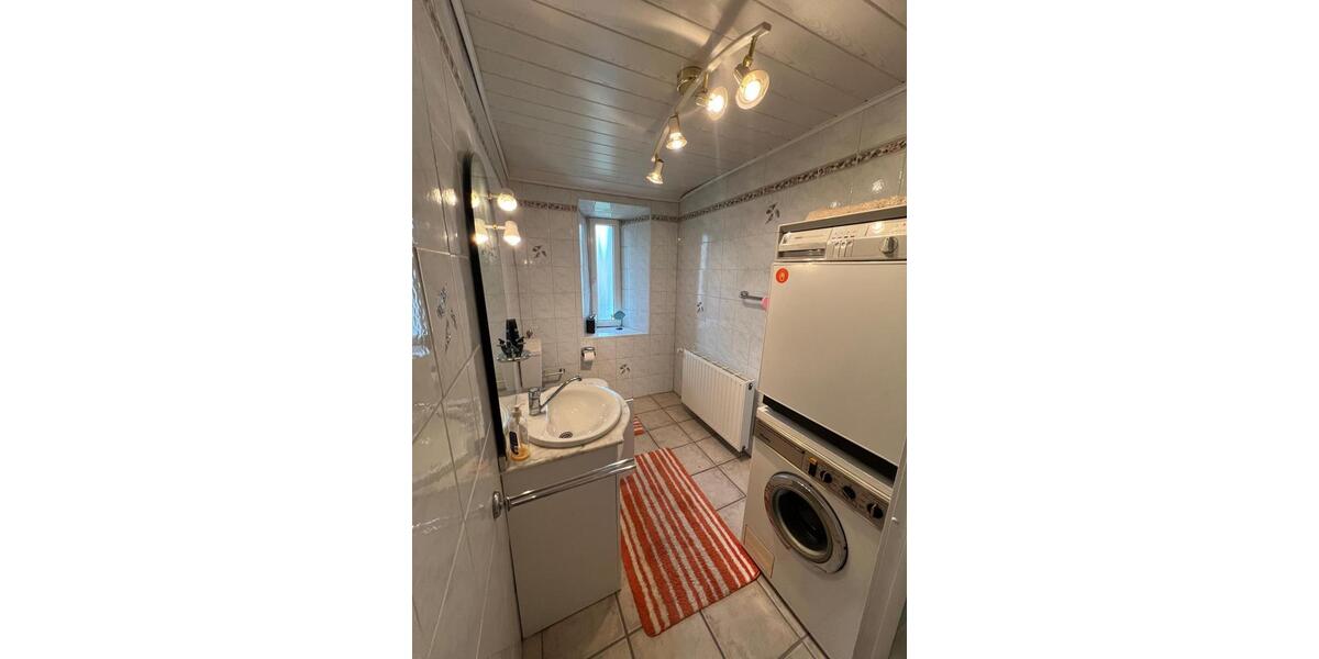 Reihenhaus Ellingen - 10 Zimmer, 240 m&sup2;, 385.000&euro; | Angebot:26367829