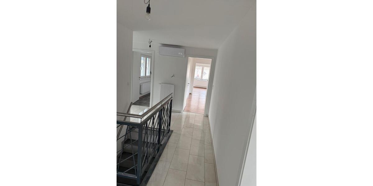 Bungalow Mainz Mombach - 5 Zimmer, 100 m&sup2;, 2.200&euro; | Angebot:24966184