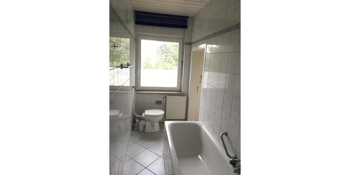 Einfamilienhaus Velpke - 8 Zimmer, 185 m&sup2;, 1.350&euro; | Angebot:26694275