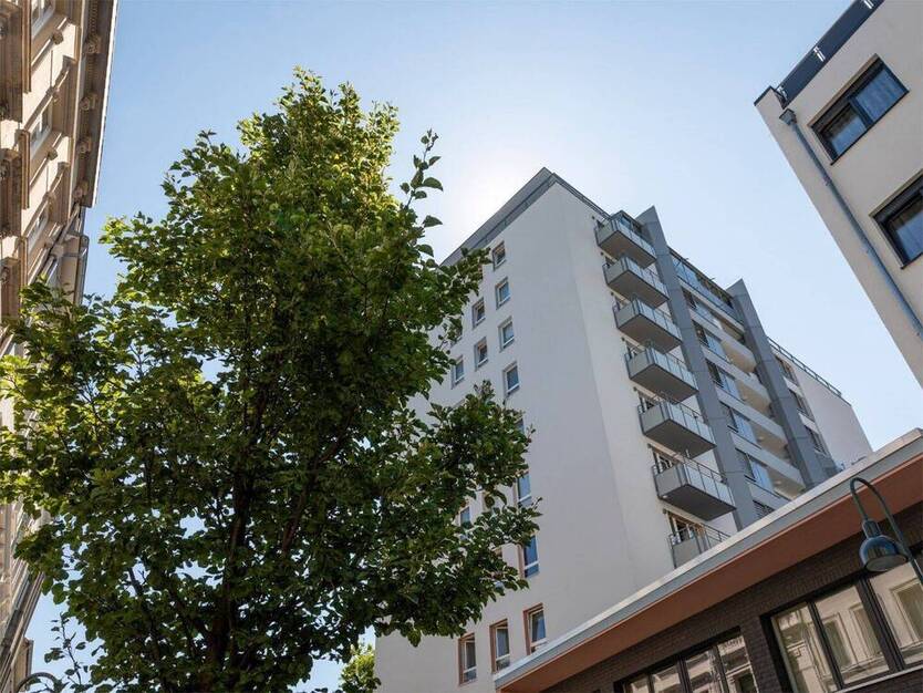 Frisches Wohngefühl! Modernisierte 3-Zimmer-Wohnung! Balkon, neues Bad, neuer Boden, Aufzug