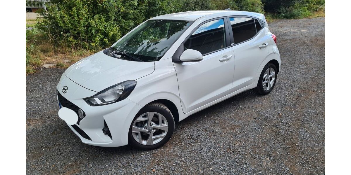 Hyundai i10 19.982 km 10.990 &euro; Hünfeld 36088
