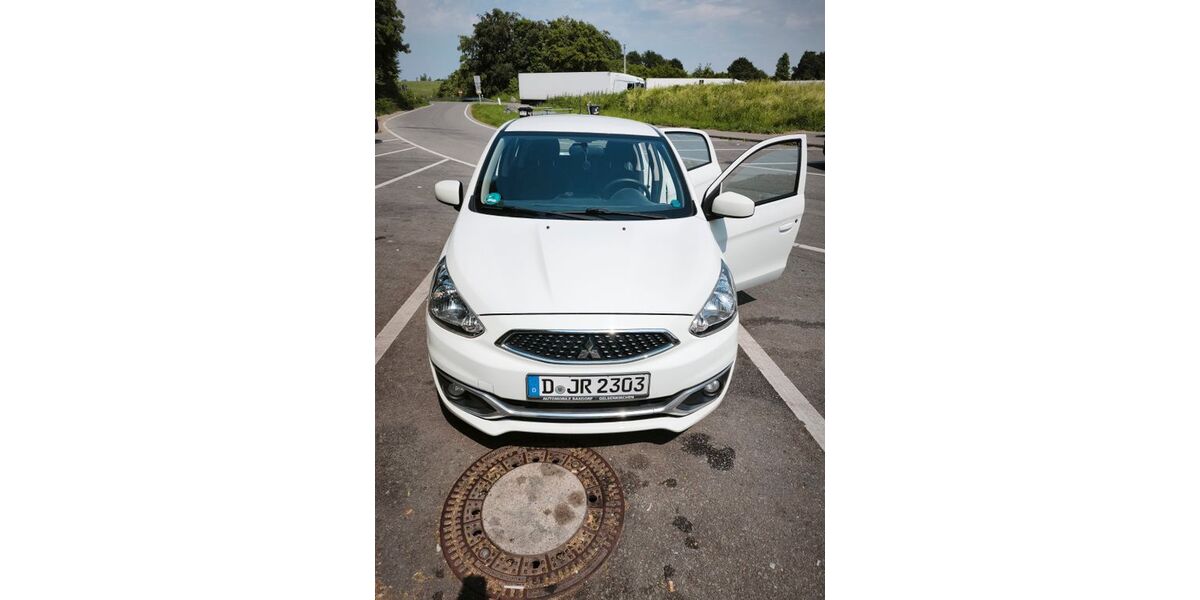 Mitsubishi Space Star 70.000 km 5.400 &euro; Düsseldorf 40589