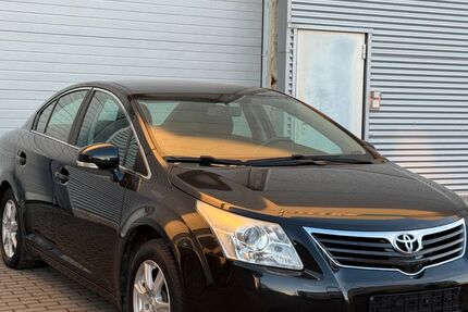 Toyota Avensis 93.108 km 6.999 &euro; Düren 52349