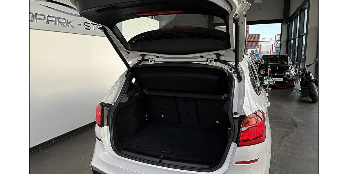 BMW 218 Active Tourer d M Sport LED Navi Assist. 122.000 km 15.290 &euro; Stade 21682