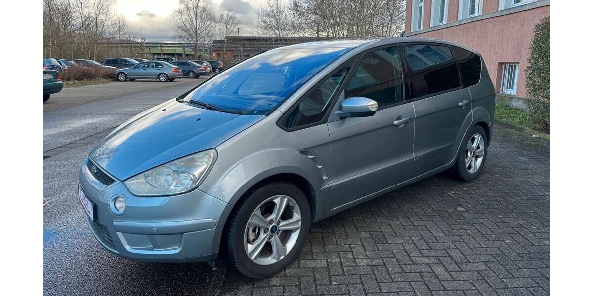 Ford S-Max 207.000 km 3.999 &euro; Rastatt 76437