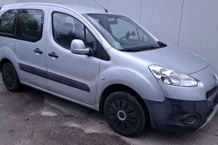 Peugeot Partner 200.000 km 3.995 &euro; Köln 51107