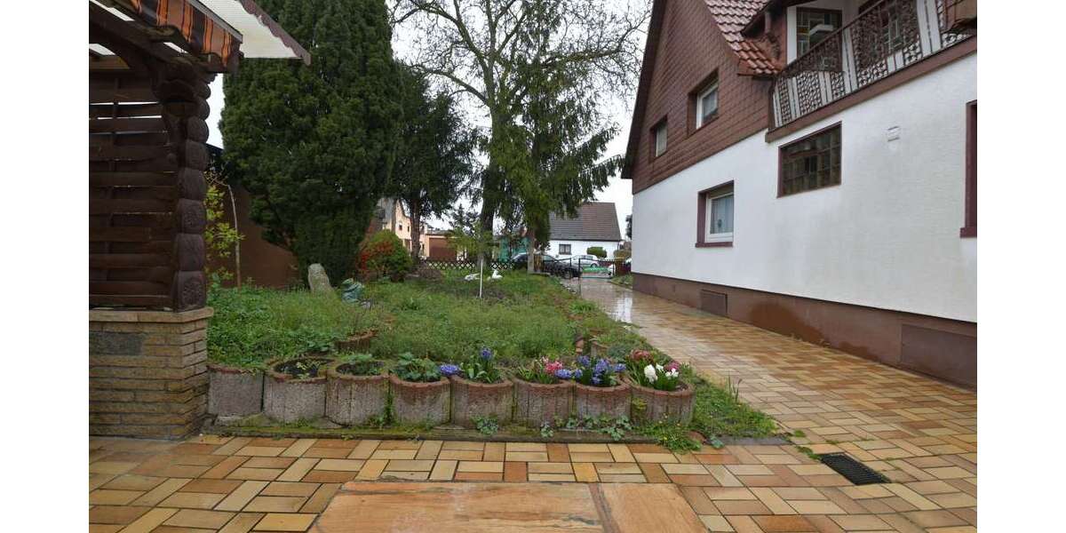 Idyllisches DHH mit Sanierungspotential in ruhiger & zentraler Lage Zusätzliches Hinterhaus inkl. - Doppelhaushälfte Ludwigshafen am Rhein Mundenheim | Angebot:25968420