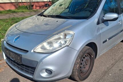 Renault Clio 167.000 km 1.800 &euro; Lahr 77933