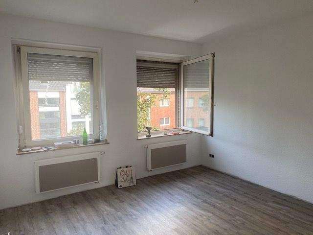 Etagenwohnung Neuss Stadionviertel - 2 Zimmer, 55 m&sup2;, 530&euro; | Angebot:24794322