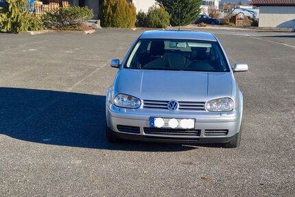 VW Golf 221.500 km 1.475 &euro; Küps 96328